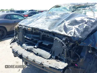 2015 Ram 1500 Tradesman z VIN 3C6JR6AT2FG563942, wystawiony jako IAAI lot #41984985 z przebiegiem 111 814 mil mil oraz . Historia ofert i sprzedaży dostępna na DreamBid. Obrazek 6.
