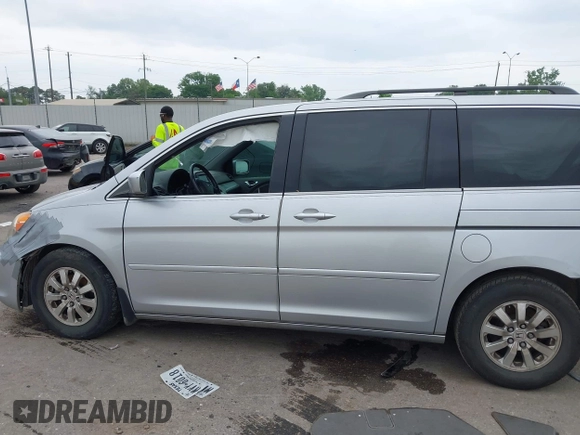 2010 Honda Odyssey EX-L с VIN 5FNRL3H77AB098271, выставлен на аукционе IAAI как лот 42030508 с пробегом 204 474 миль миль и . История ставок и продаж доступна на DreamBid. Изображение 14.