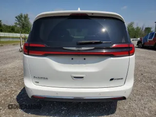 2022 Chrysler Pacifica Hybrid Limited with VIN 2C4RC1S72NR180156, listed as a Copart auction lot 62742765 with 71,935 mi miles and Salvage title. Bid and sale history available at DreamBid. Image 6.