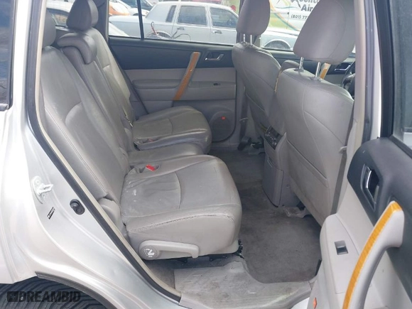 2008 Toyota Highlander Hybrid Limited with VIN JTEEW44A482004997, listed as a IAAI auction lot 41665056 with 297,452 mi miles. Bid and sale history available at carsss.com. Image 8.