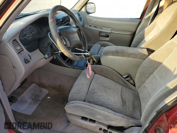 1996 Ford Explorer XL с VIN 1FMDU32XXTUC67799, выставлен на аукционе Copart как лот 74787994 с пробегом 152 784 миль миль и Списание • Salvage title. История ставок и продаж доступна на DreamBid. Изображение 7.