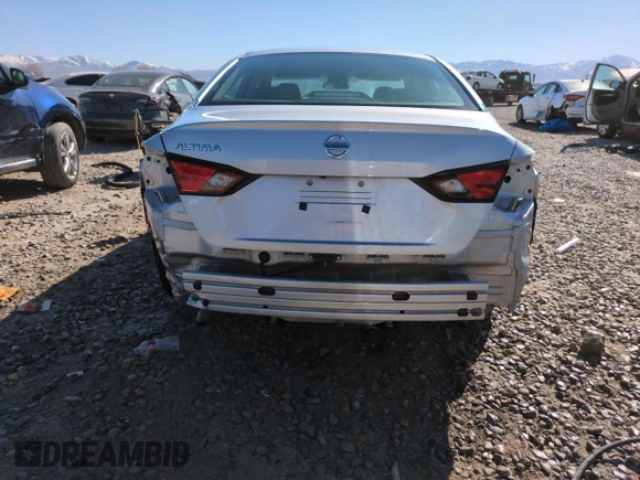 2022 Nissan Altima 2.5 S with VIN 1N4BL4BV2NN401565, listed as a Copart auction lot 49870955 with 42,601 mi miles and Salvage Title. Bid and sale history available at carsss.com. Image 6.