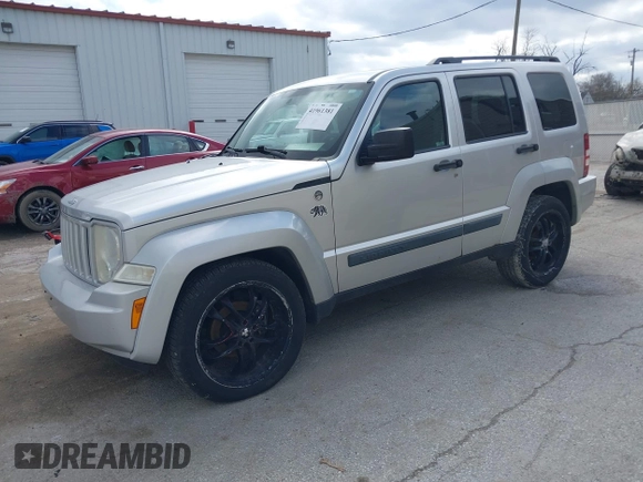 2009 Jeep Liberty Sport with VIN 1J8GN28K39W520228, listed as a IAAI auction lot 41961381 with 196,187 mi miles. Bid and sale history available at carsss.com. Image 18.