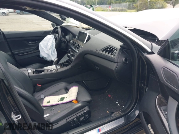 2013 BMW 6 Series 650i xDrive with VIN WBA6B4C56DD098367, listed as a IAAI auction lot 39926691 with 99,178 mi miles. Bid and sale history available at carsss.com. Image 5.