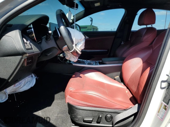 2022 Kia Stinger GT1 with VIN KNAE45LC0N6110593, listed as a Copart auction lot 52643315 with 42,181 mi miles and Clean Title. Bid and sale history available at DreamBid. Image 7.