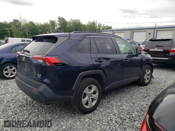 2019 Toyota RAV4 XLE with VIN JTMP1RFV4KD037700, listed as a Copart auction lot 60989525 with 110,577 mi miles and Salvage title. Bid and sale history available at DreamBid. Image 3.