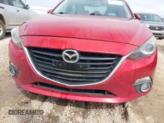 2015 Mazda 3 S Grand Touring z VIN JM1BM1W36F1250561, wystawiony jako IAAI lot #41628951 z przebiegiem 175 622 mil mil oraz . Historia ofert i sprzedaży dostępna na DreamBid. Obrazek 12.