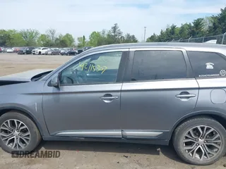 2018 Mitsubishi Outlander SE с VIN JA4AD3A36JZ043199, выставлен на аукционе IAAI как лот 42115307 с пробегом 107 835 миль миль и . История ставок и продаж доступна на DreamBid. Изображение 14.