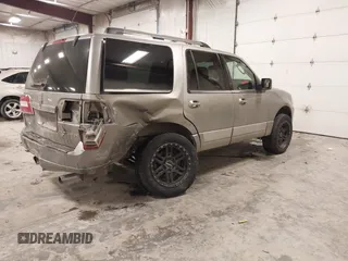 2008 Lincoln Navigator z VIN 5LMFU28568LJ00925, wystawiony jako IAAI lot #41641088 z przebiegiem 214 476 mil mil oraz . Historia ofert i sprzedaży dostępna na DreamBid. Obrazek 4.