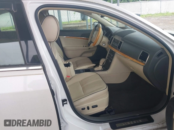 2012 Lincoln MKZ with VIN 3LNHL2GC1CR818892, listed as a IAAI auction lot 42518005 with 91,078 mi miles and . Bid and sale history available at DreamBid. Image 5.