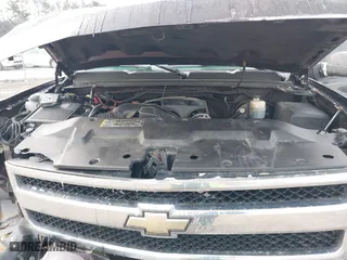 2009 Chevrolet Silverado 1500 LTZ with VIN 1GCEK39J09Z200009, listed as a IAAI auction lot 41414164 with 192,030 mi miles. Bid and sale history available at carsss.com. Image 10.