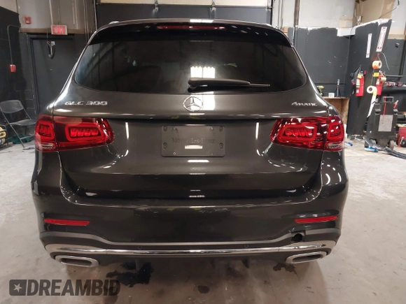 2022 Mercedes-Benz GLC 300 with VIN W1N0G8EB2NG121561, listed as a IAAI auction lot 42204953 with 22,264 mi miles and . Bid and sale history available at DreamBid. Image 17.