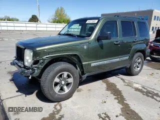 2008 Jeep Liberty Sport z VIN 1J8GN28K98W273246, wystawiony jako Copart lot #54871665 z przebiegiem 161 386 mil mil oraz Szkody całkowita. Historia ofert i sprzedaży dostępna na DreamBid. Obrazek 1.