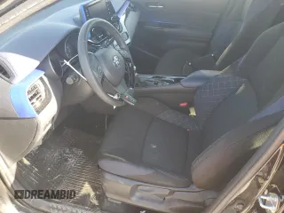 2021 Toyota C-HR LE z VIN JTNKHMBXXM1117650, wystawiony jako Copart lot #48288875 z przebiegiem 40 211 mil mil oraz Szkoda całkowita • Salvage title. Historia ofert i sprzedaży dostępna na DreamBid. Obrazek 7.
