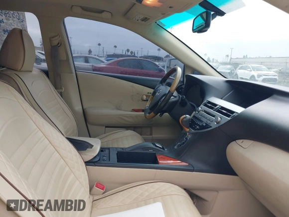 2011 Lexus RX 350 z VIN 2T2ZK1BA2BC052635, wystawiony jako IAAI lot #42514529 z przebiegiem 171 173 mil mil oraz . Historia ofert i sprzedaży dostępna na DreamBid. Obrazek 5.