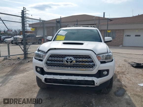 2017 Toyota Tacoma SR5 with VIN 3TMDZ5BN4HM018877, listed as a IAAI auction lot 41898666 with 198,848 mi miles. Bid and sale history available at carsss.com. Image 12.