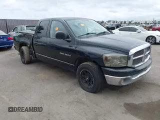 2006 Dodge 1500 SLT with VIN 1D7HA18N76S637976, listed as a IAAI auction lot 42121850 with Not Provided miles. Bid and sale history available at carsss.com. Image 1.