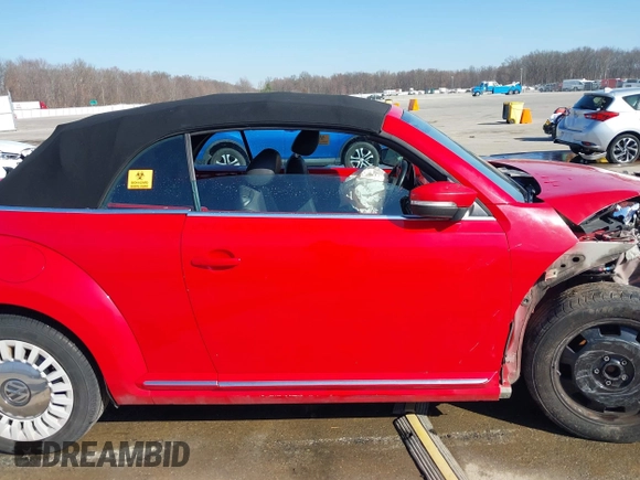 2013 Volkswagen Beetle 2.5L with VIN 3VW5P7AT1DM833048, listed as a IAAI auction lot 41769453 with Not Provided miles and . Bid and sale history available at DreamBid. Image 13.