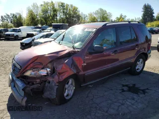1999 Mercedes-Benz M-Class with VIN 4JGAB54E3XA140111, listed as a Copart auction lot 75031104 with 237,646 mi miles and Salvage Title. Bid and sale history available at carsss.com. Image 1.