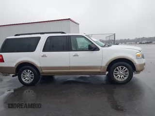 2013 Ford Expedition Max XLT с VIN 1FMJK1H59DEF08542, выставлен на аукционе IAAI как лот 41552946 с пробегом 218 762 миль миль и . История ставок и продаж доступна на DreamBid. Изображение 13.