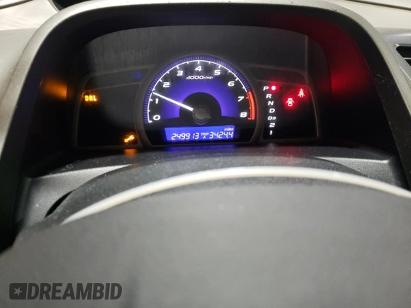 2008 Honda Civic LX z VIN 1HGFA16538L035336, wystawiony jako Copart lot #55792745 z przebiegiem 249 913 mil mil oraz Czysty tytuł • Clean title. Historia ofert i sprzedaży dostępna na DreamBid. Obrazek 9.