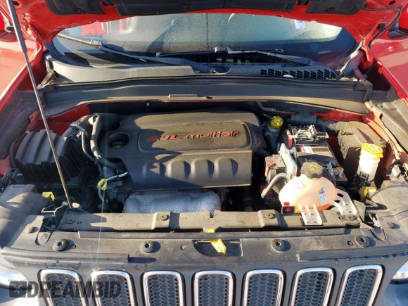 2015 Jeep Renegade Latitude with VIN ZACCJABT9FPB37819, listed as a Copart auction lot 52255935 with 136,830 mi miles and Salvage Title. Bid and sale history available at DreamBid. Image 14.