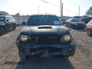 2011 Toyota Tacoma PreRunner with VIN 3TMJU4GN6BM117602, listed as a IAAI auction lot 41483053 with 209,591 mi miles and . Bid and sale history available at DreamBid. Image 12.