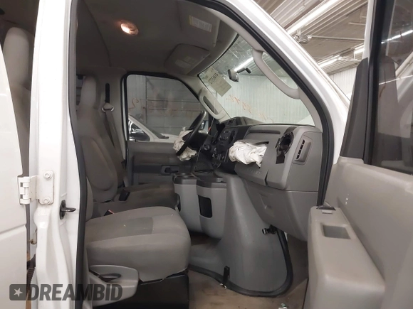 2014 Ford Econoline Passenger XL with VIN 1FBSS3BL7EDA11044, listed as a IAAI auction lot 41463372 with 139,932 mi miles and . Bid and sale history available at DreamBid. Image 5.