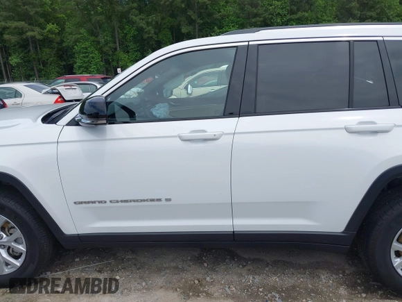 2023 Jeep Grand Cherokee Limited z VIN 1C4RJHBG3PC625434, wystawiony jako IAAI lot #42295033 z przebiegiem 27 084 mil mil oraz . Historia ofert i sprzedaży dostępna na DreamBid. Obrazek 14.