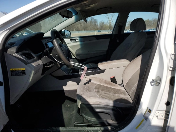 2016 Hyundai Sonata 2.4L SE with VIN 5NPE24AF6GH339174, listed as a Copart auction lot 52233965 with 196,917 mi miles and Clean Title. Bid and sale history available at carsss.com. Image 7.