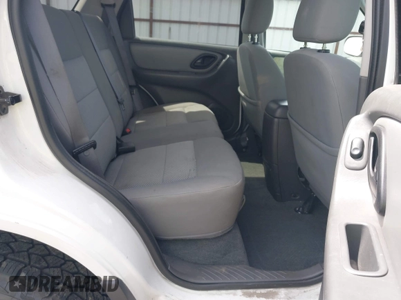 2006 Ford Escape XLT with VIN 1FMCU93106KA36063, listed as a IAAI auction lot 42610043 with 193,703 mi miles and . Bid and sale history available at DreamBid. Image 8.