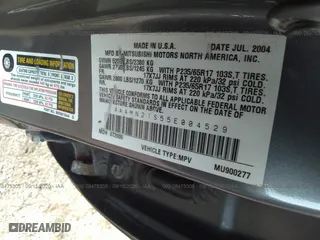 2005 Mitsubishi Endeavor LS with VIN 4A4MN21S55E004529, listed as a IAAI auction lot 28475305 with 121,379 mi miles. Bid and sale history available at carsss.com. Image 9.