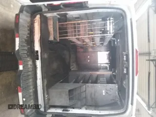 2016 Ford Transit Cargo z VIN 1FTYE1YM4GKB13059, wystawiony jako IAAI lot #42626529 z przebiegiem 260 756 mil mil oraz . Historia ofert i sprzedaży dostępna na DreamBid. Obrazek 15.