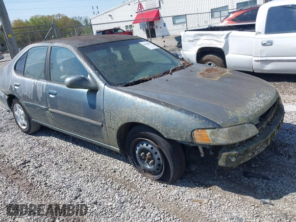 2001 Nissan Altima GXE with VIN 1N4DL01D51C232187, listed as a IAAI auction lot 41928081 with 154,416 mi miles. Bid and sale history available at carsss.com. Image 1.