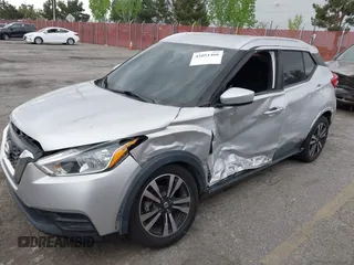 2019 Nissan Kicks SR with VIN 3N1CP5CU1KL535075, listed as a IAAI auction lot 42051466 with 73,730 mi miles. Bid and sale history available at carsss.com. Image 2.