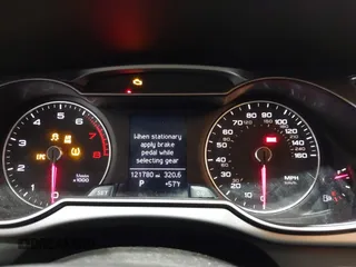 2015 Audi A4 Premium z VIN WAUBFAFL1FN028283, wystawiony jako IAAI lot #41439349 z przebiegiem 121 780 mil mil oraz . Historia ofert i sprzedaży dostępna na DreamBid. Obrazek 7.