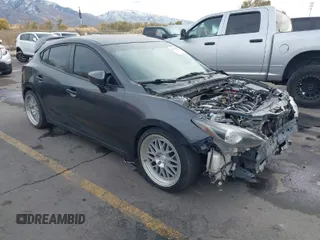 2014 Mazda 3 i Sport with VIN JM1BM1K72E1186770, listed as a IAAI auction lot 40926275 with 146,490 mi miles. Bid and sale history available at carsss.com. Image 1.
