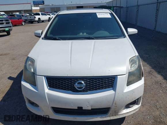 2012 Nissan Sentra SE-R z VIN 3N1BB6AP2CL670385, wystawiony jako IAAI lot #42431771 z przebiegiem 186 513 mil mil oraz . Historia ofert i sprzedaży dostępna na DreamBid. Obrazek 6.