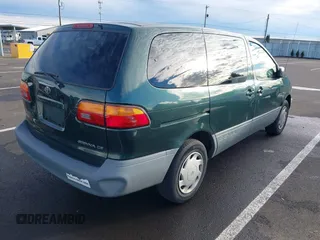 2000 Toyota Sienna CE with VIN 4T3ZF19C6YU220808, listed as a IAAI auction lot 41250496 with 222,812 mi miles. Bid and sale history available at carsss.com. Image 4.