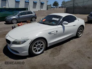 2011 BMW Z4 sDrive30i z VIN WBALM5C53BE380136, wystawiony jako Copart lot #51761605 z przebiegiem 145 367 mil mil oraz Szkoda całkowita • Salvage title. Historia ofert i sprzedaży dostępna na DreamBid. Obrazek 1.