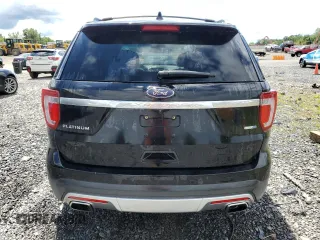 2016 Ford Explorer Platinum z VIN 1FM5K8HT8GGC52573, wystawiony jako Copart lot #57137975 z przebiegiem 146 451 mil mil oraz Szkoda całkowita • Salvage title. Historia ofert i sprzedaży dostępna na DreamBid. Obrazek 6.