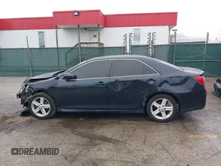 2012 Toyota Camry L z VIN 4T1BF1FK2CU144714, wystawiony jako IAAI lot #41867511 z przebiegiem 152 642 mil mil oraz . Historia ofert i sprzedaży dostępna na DreamBid. Obrazek 14.