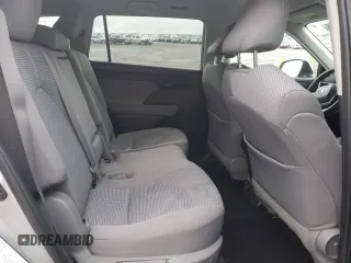 2022 Toyota Highlander LE with VIN 5TDZZRAH3NS103925, listed as a Copart auction lot 56159635 with 52,997 mi miles and Salvage title. Bid and sale history available at DreamBid. Image 11.