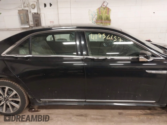 2017 Lincoln Continental Premiere with VIN 1LN6L9PK6H5600741, listed as a IAAI auction lot 41759909 with 263,234 mi miles. Bid and sale history available at carsss.com. Image 13.