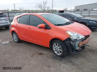 2013 Toyota Prius c One with VIN JTDKDTB35D1051791, listed as a IAAI auction lot 41801509 with NaN miles. Bid and sale history available at carsss.com. Image 1.