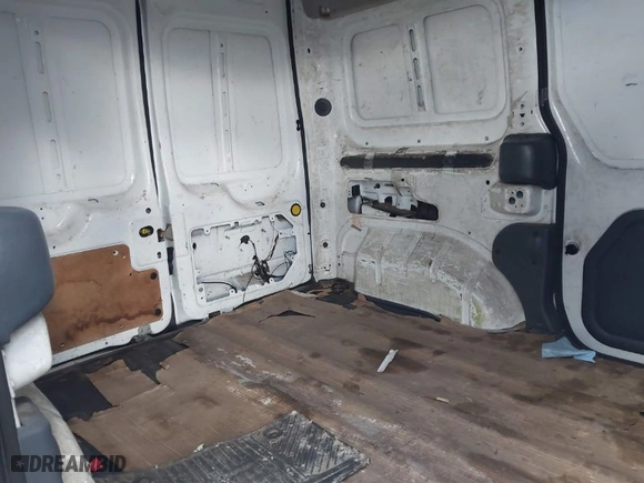 2013 Ford Transit Connect XLT with VIN NM0LS7BN3DT144006, listed as a IAAI auction lot 41638790 with 286,522 mi miles. Bid and sale history available at carsss.com. Image 8.