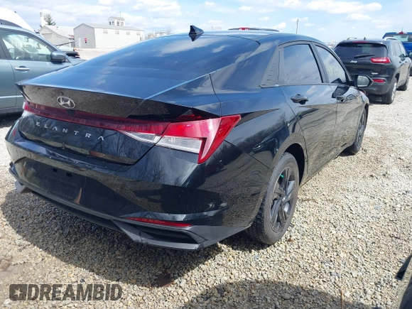 2022 Hyundai Elantra SEL with VIN KMHLM4AGXNU272717, listed as a IAAI auction lot 41879304 with 55,680 mi miles and . Bid and sale history available at DreamBid. Image 4.