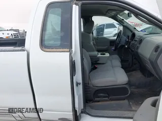 2005 Ford F-150 XL with VIN 1FTRF12295NA49962, listed as a IAAI auction lot 41940905 with 105,922 mi miles. Bid and sale history available at carsss.com. Image 5.