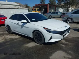 2021 Hyundai Elantra SEL with VIN 5NPLM4AG8MH013253, listed as a IAAI auction lot 41848638 with 47,660 mi miles. Bid and sale history available at carsss.com. Image 1.
