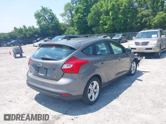 2012 Ford Focus SE z VIN 1FAHP3K28CL229646, wystawiony jako IAAI lot #42491915 z przebiegiem 174 105 mil mil oraz . Historia ofert i sprzedaży dostępna na DreamBid. Obrazek 4.